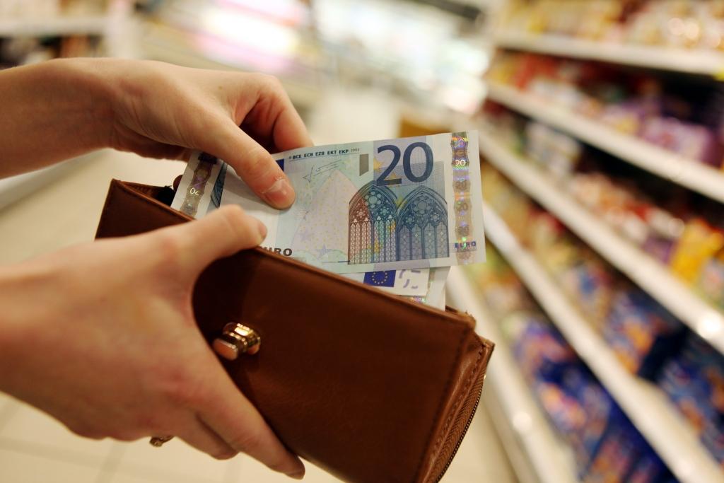 Pēdējā diena starpbanku norēķiniem latos; pakāpeniski izslēgs bankomātus