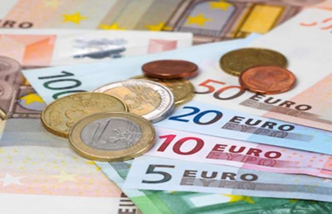 Jelgavas tirgotāji apliecina, ka ar eiro ieviešanu veiksmīgi tikts galā; pircēji tērējuši vairāk