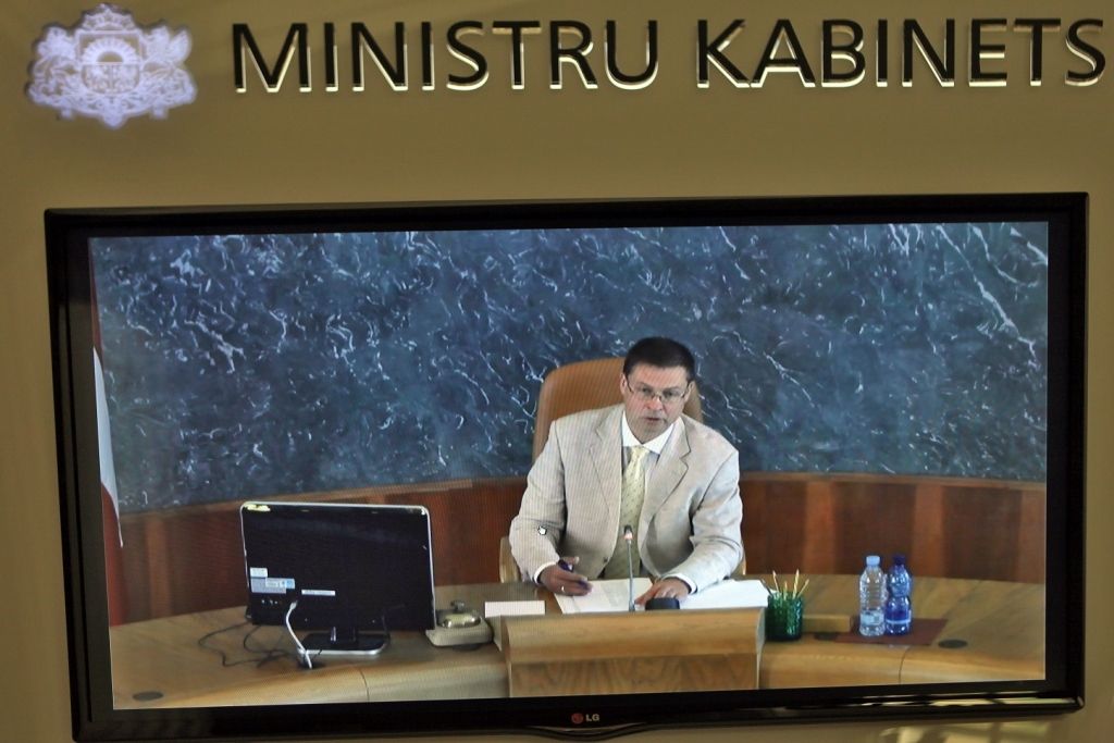 Dombrovskis cer jauno valdību ieraudzīt divu līdz trīs nedēļu laikā