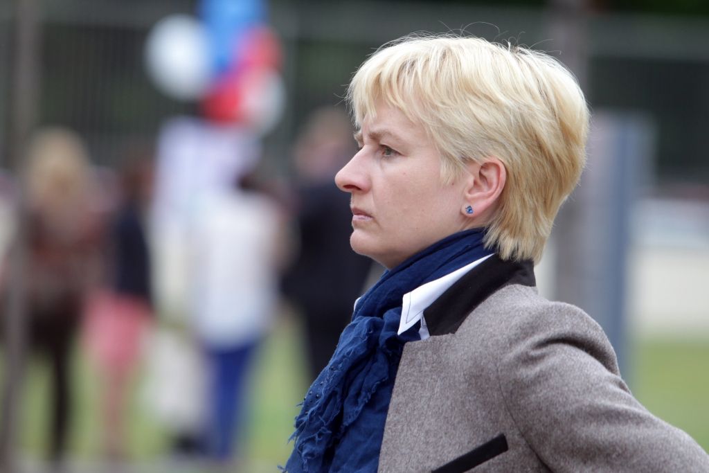 Streļčenoks nekavējoties atstādinās Strīķi no amata 