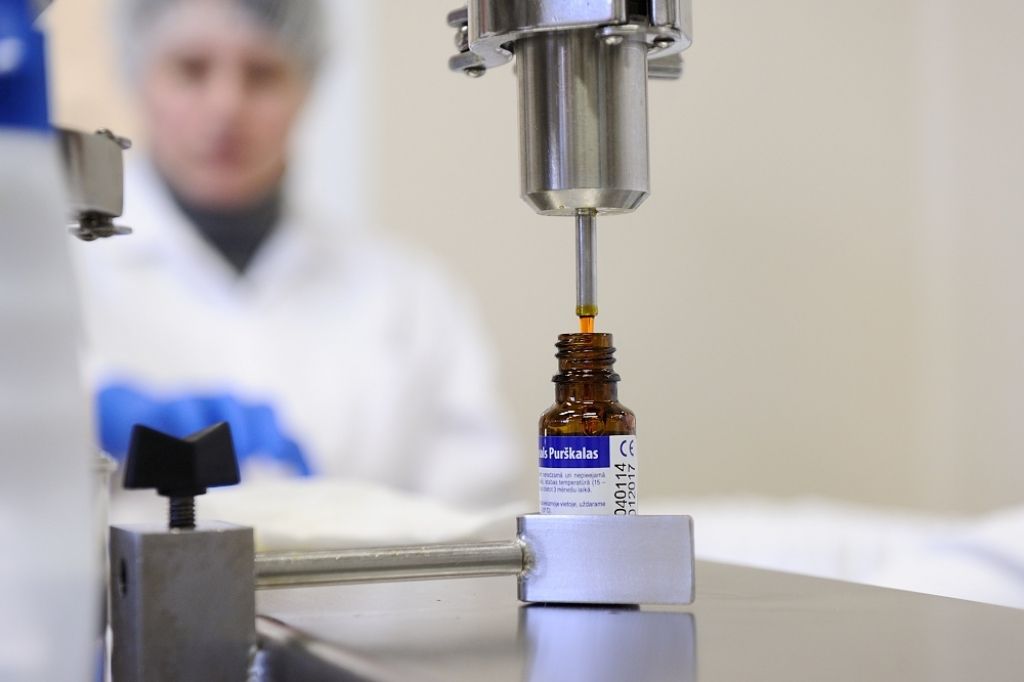 Kā top?: Silvanola aerosols pret kakla sāpēm