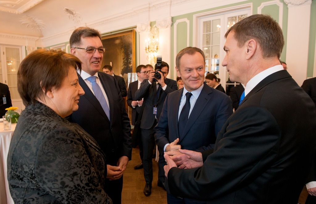 Straujuma: Latvija vēlas raitu Rail Baltica virzību