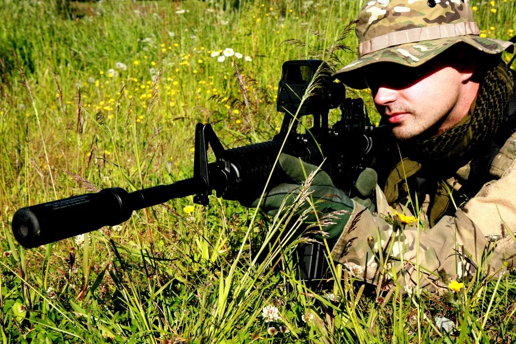 No militāro pasūtījumu miljardiem Latvijā ieplūst tikai daži miljoni