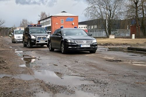 Lielākās investīcijas Ozolnieku novadā šogad – Meliorācijas ielas un Rubeņu ceļa rekonstrukcija; iepirkumi saplānoti līdz jūlijam