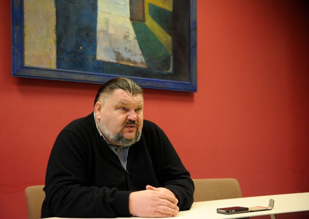 Valērijs Kravcovs savas Tonus Elast daļas pārrakstījis uz sievas vārda