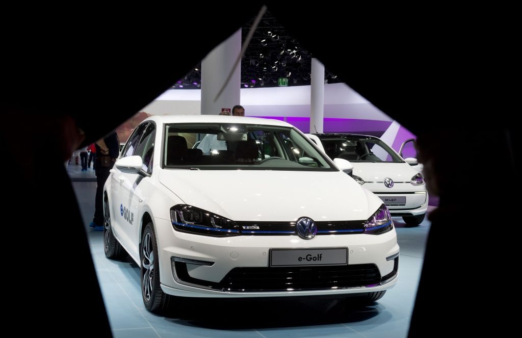 Elektriskais VW Golf - pirmais glītais elektroauto