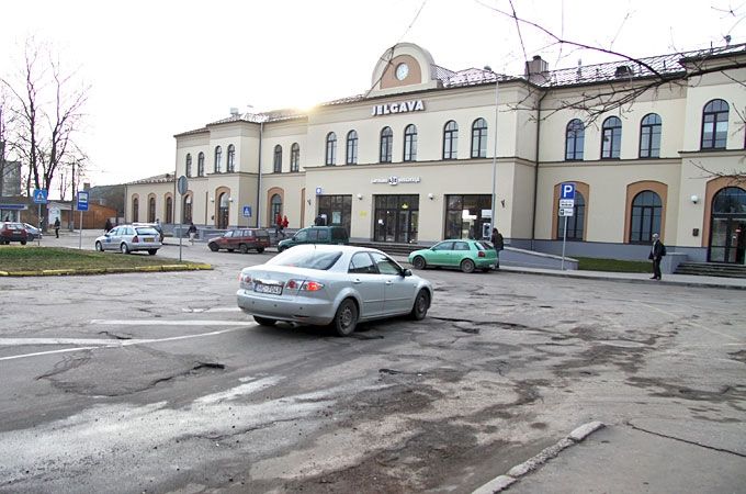 «Pasažieru vilciena» reorganizācijas dēļ Jelgavas konduktori darbu sāks Rīgā (precizēts)