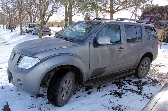 Caune atsakās atklāt, kur ikdienā brauc ar darba auto; maršruti padarīti par slepenu informāciju