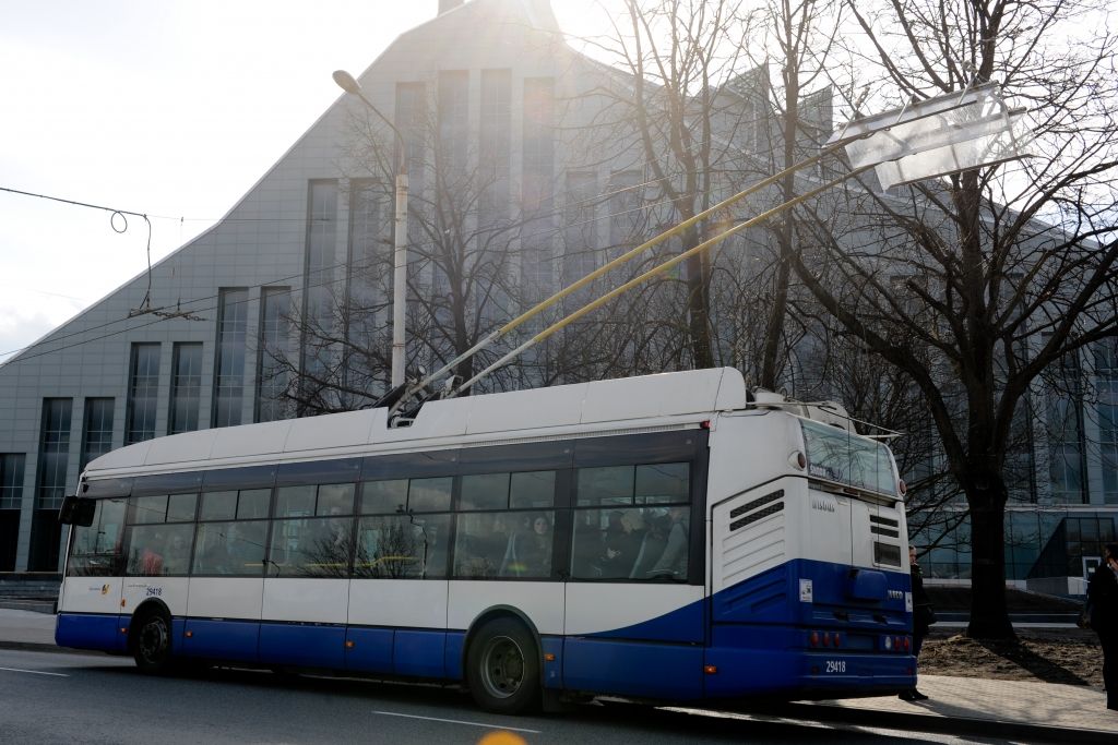 Gaismas pili vērt vaļā traucē Rīgas satiksme