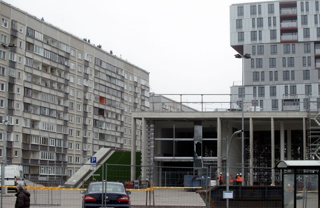 Zolitūdes lielveikala Maxima konstrukcijas brucināšanas eksperiments - pirmās fotogrāfijas