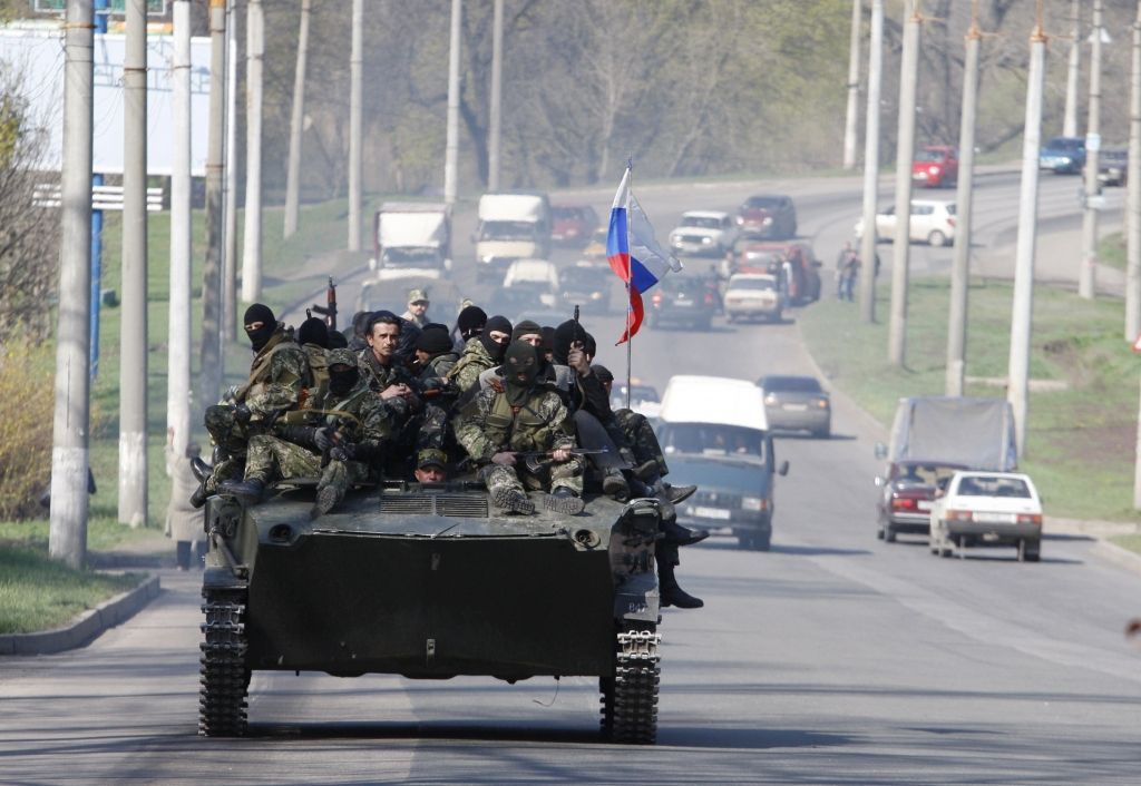 Papidlināta - Kramatorskā civiliedzīvotāji bloķējuši Ukrainas militāro tehniku