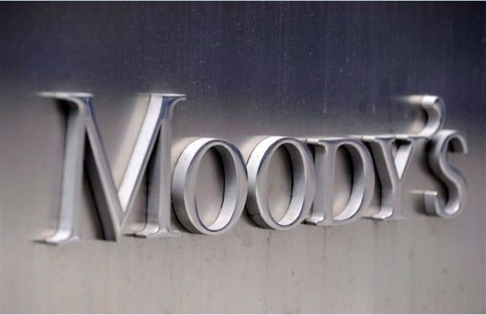 «Moody's» par vienu pakāpi paaugstina Latvijas kredītreitingu