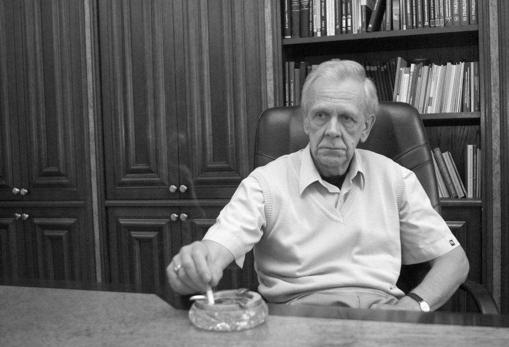 Iespējams, nošāvies advokāts Andris Grūtups