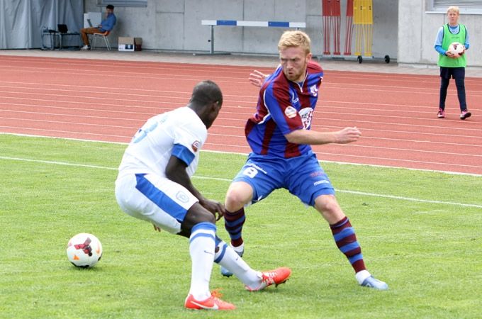 Futbols. Ar 1:1 neizšķirtu pret Rīgas «Daugavu» tiek pārtraukta «Jelgavas» neielaisto vārtu sērija (ar foto)