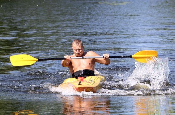 Tautas sports. Karsta sestdiena pie ūdens Glūdas pagastā