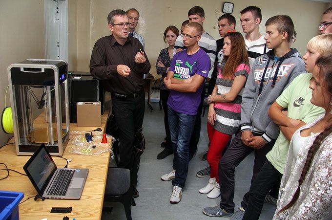 Tehnoloģiju vidusskolā iegādāts 3D printeris