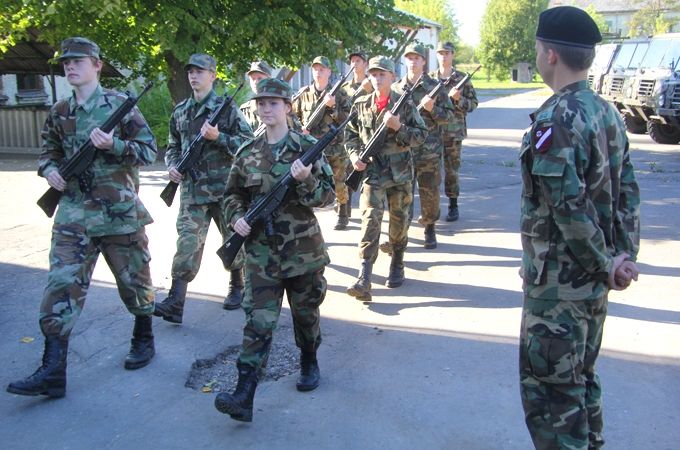 Zemessargiem aug patriotiska maiņa