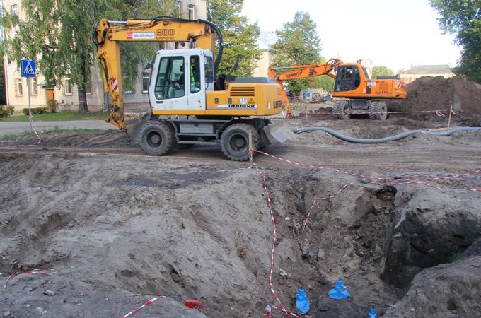 FOTO: Varas darbi Jelgavas dzelzceļa stacijas apkārtnē