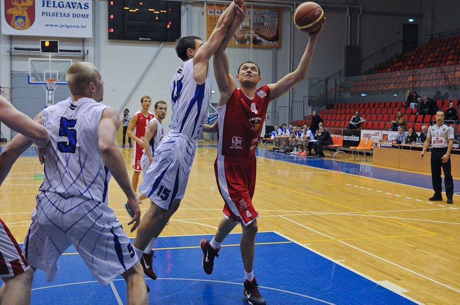 BK «Jelgava» zaudē pēdējo periodu un trešo spēli pēc kārtas – 58:73 pret BK «Jēkabpils»