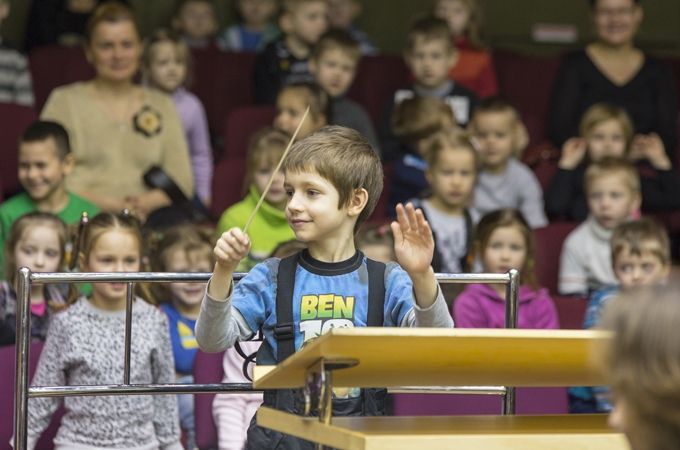 Aicina ģimenes un klasesbiedrus uz muzikālu brīvdienu Rundāles pilī