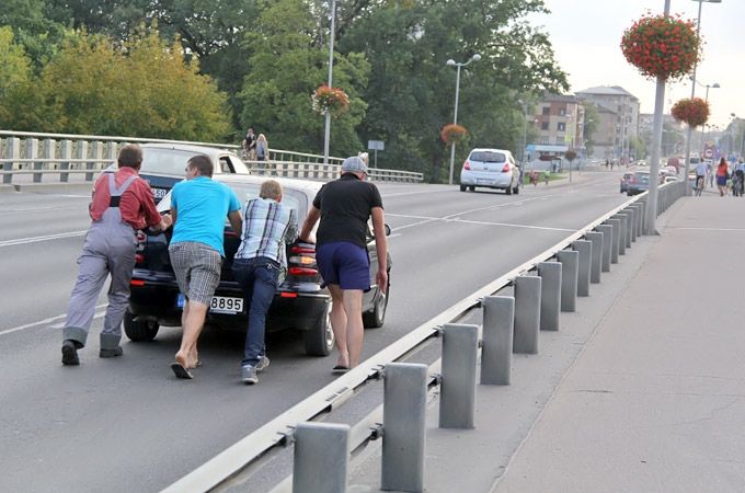 Atjauno Lielupes tilta deformācijas šuves