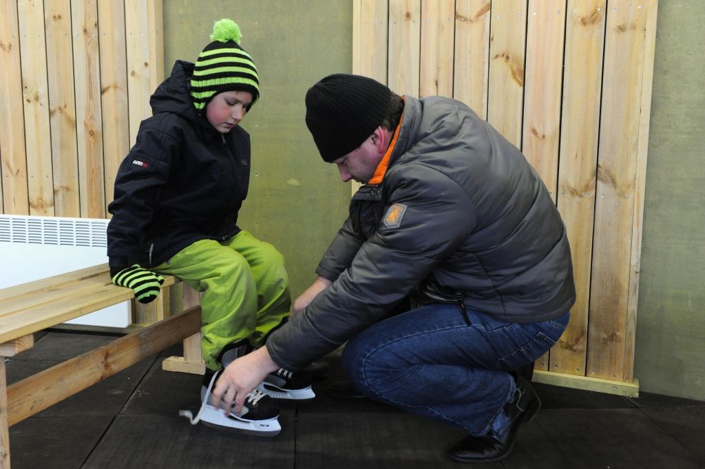 Ceturtdien atvērta Jelgavas pilsētas publiskā slidotava (FOTO)