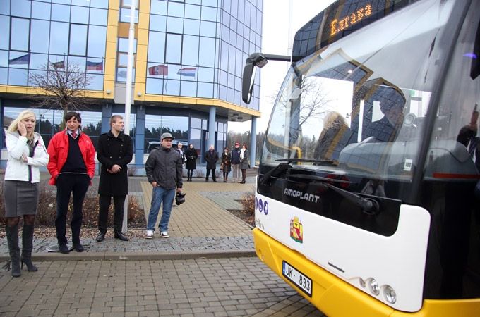 Policija saņēmusi bijušās a/s «AMO Plant» darbinieces iesniegumu par neizmaksāto algu parādiem