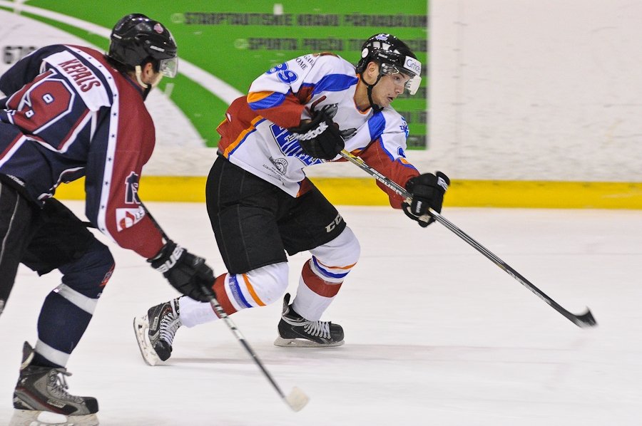 Jelgavas hokejisti ar 5:0 izbraukumā apspēlē «Prizmu»