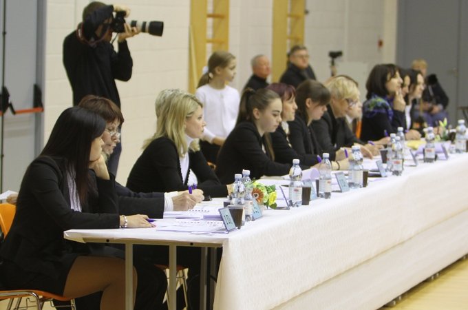 Divas dienas Jelgavā – starptautisks mākslas vingrošanas turnīrs (FOTO)