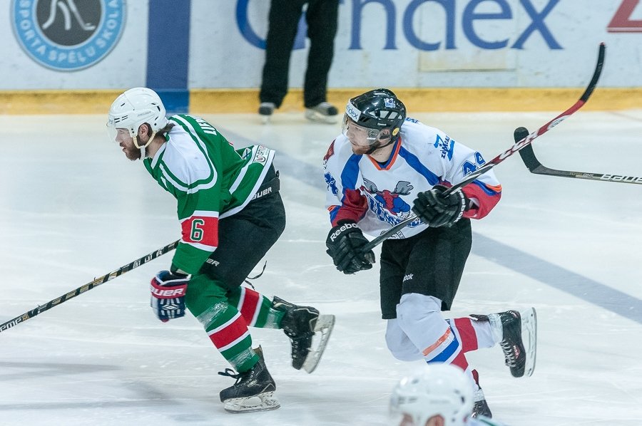 Hokejisti otrreiz zaudē Liepājā (FOTO)