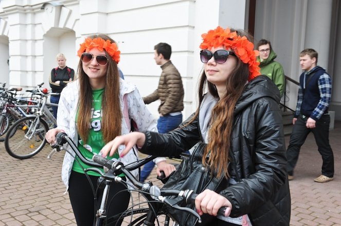 Aizrit piektais Drosmes un cilvēcības velobrauciens (FOTO)