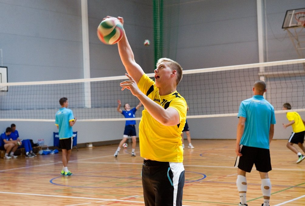 Latvijas Jaunatnes olimpiāde: ducis medaļu peldētājiem, par vienu vairāk smaiļotājiem un kanoistiem (FOTO)