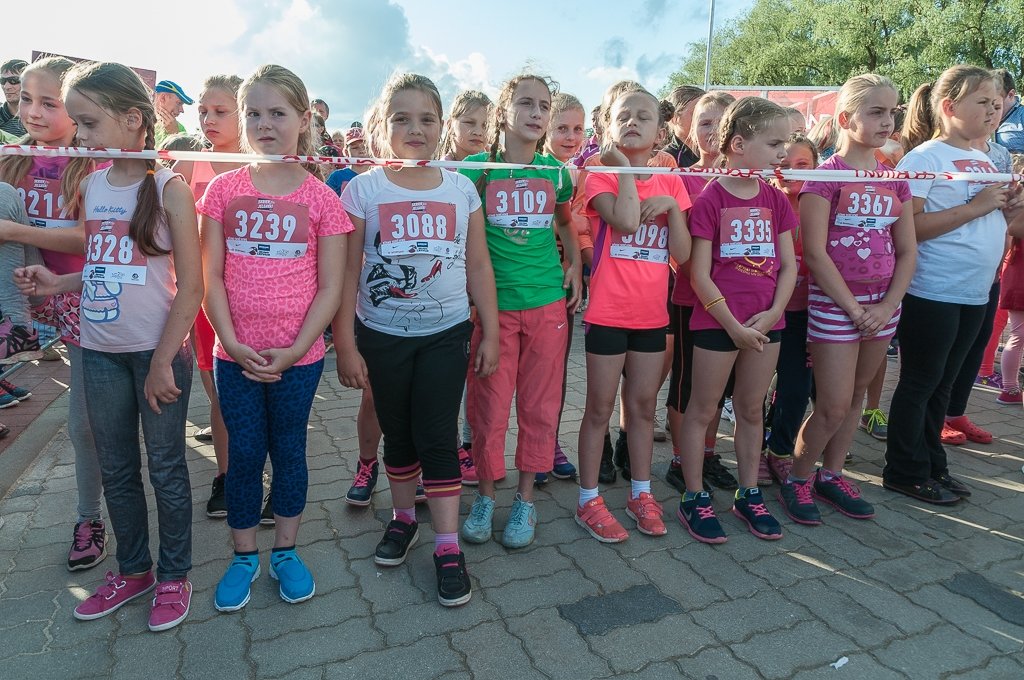 Nakts pusmaratonā jauns dalībnieku rekords. Ātrākā jelgavnieka titulu neatdod Salvis Brasavs (FOTO)