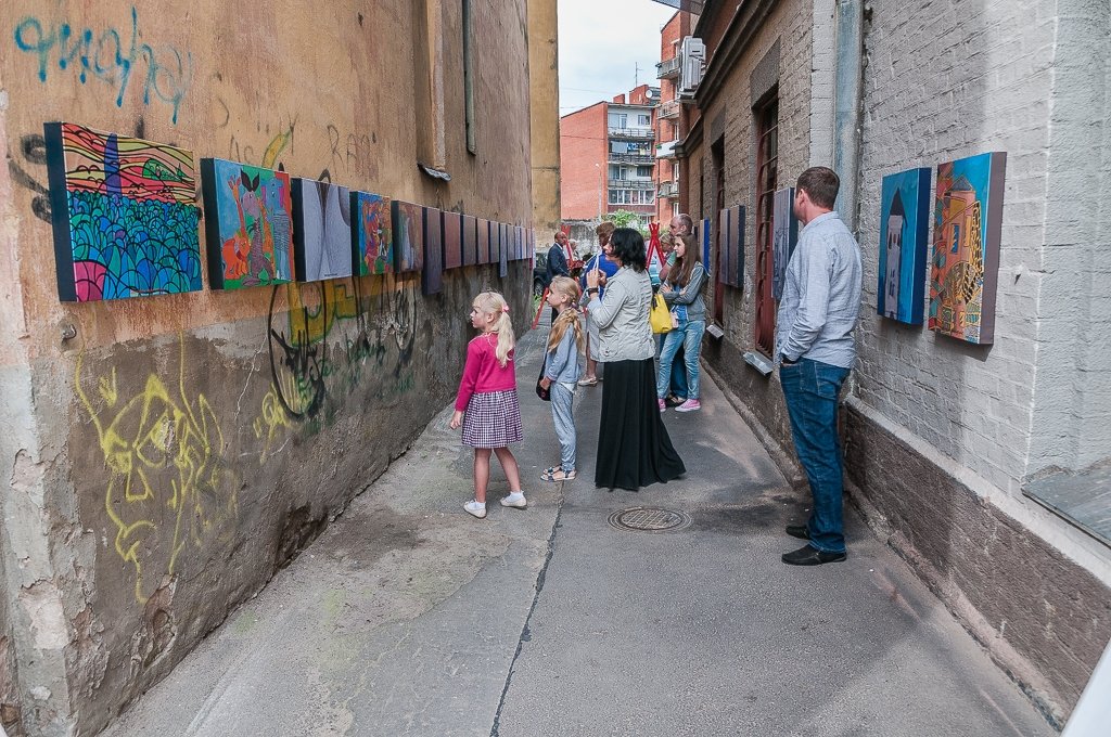 Nu Jelgavā ir ieliņa kā grāmata... (FOTO)