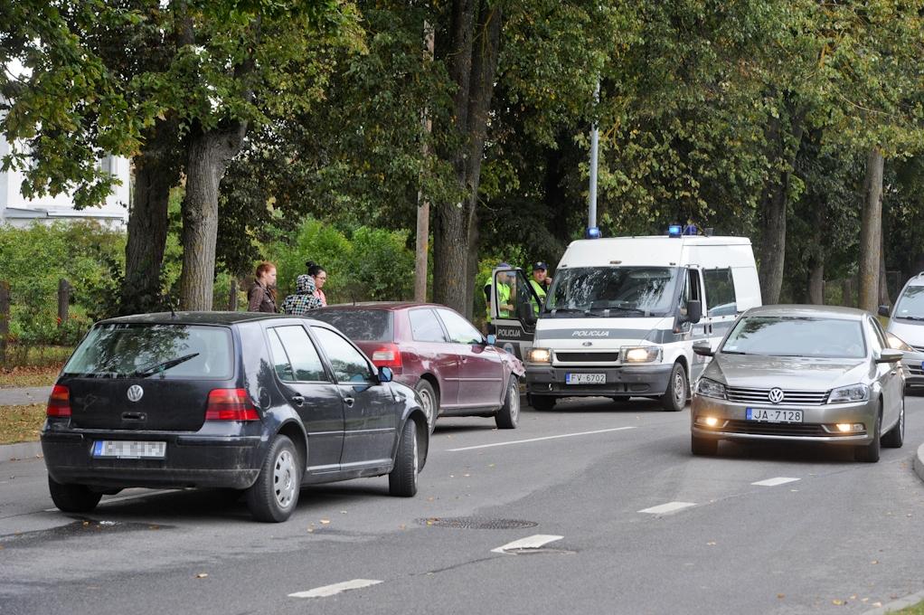 Transportlīdzekļi apskādē un tiek apskādēti (FOTO)