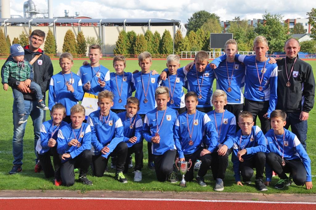 Jelgavas U13 futbolisti izcīna bronzu (FOTO)