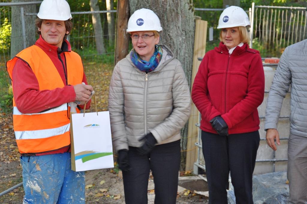 Elejas tējas namiņš piedzīvojis Spāru svētkus (FOTO)