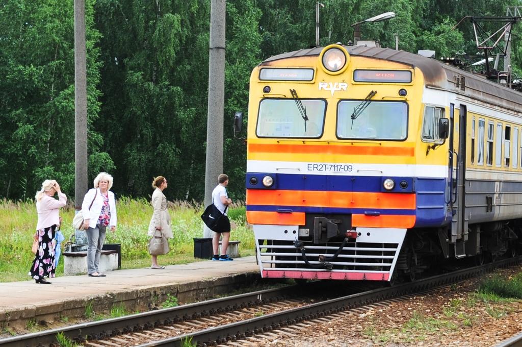 Biļetēm vienam braucienam vilcienos dienas reisos piemēros 25% atlaidi