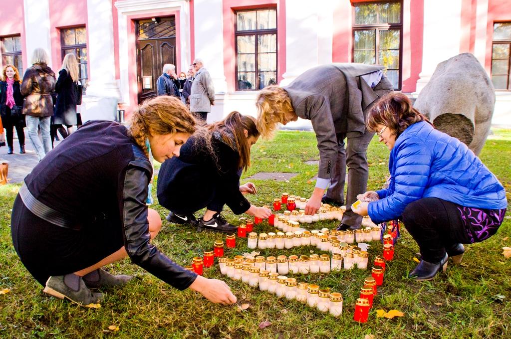 FOTO/VIDEO: «Spīdolieši» salidojumā piedalās arī stundās un kora mēģinājumā