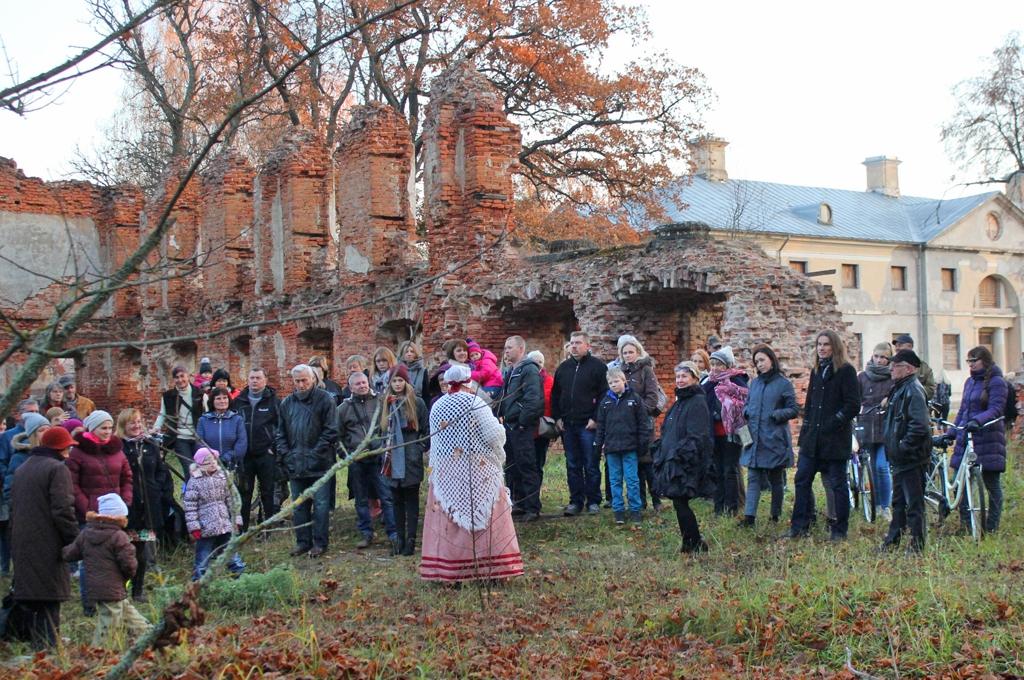 Kamēr Elejas muižkunga nebija mājās (FOTO)