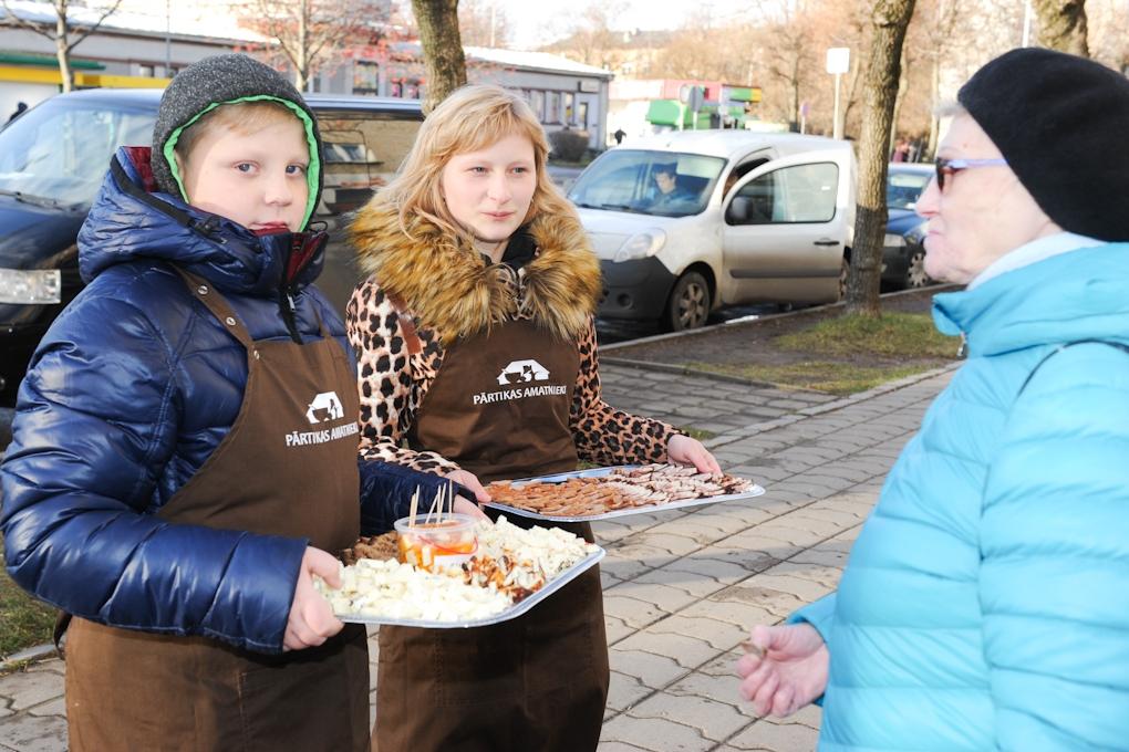 Amatnieku sētā svin gada jubileju (FOTO)