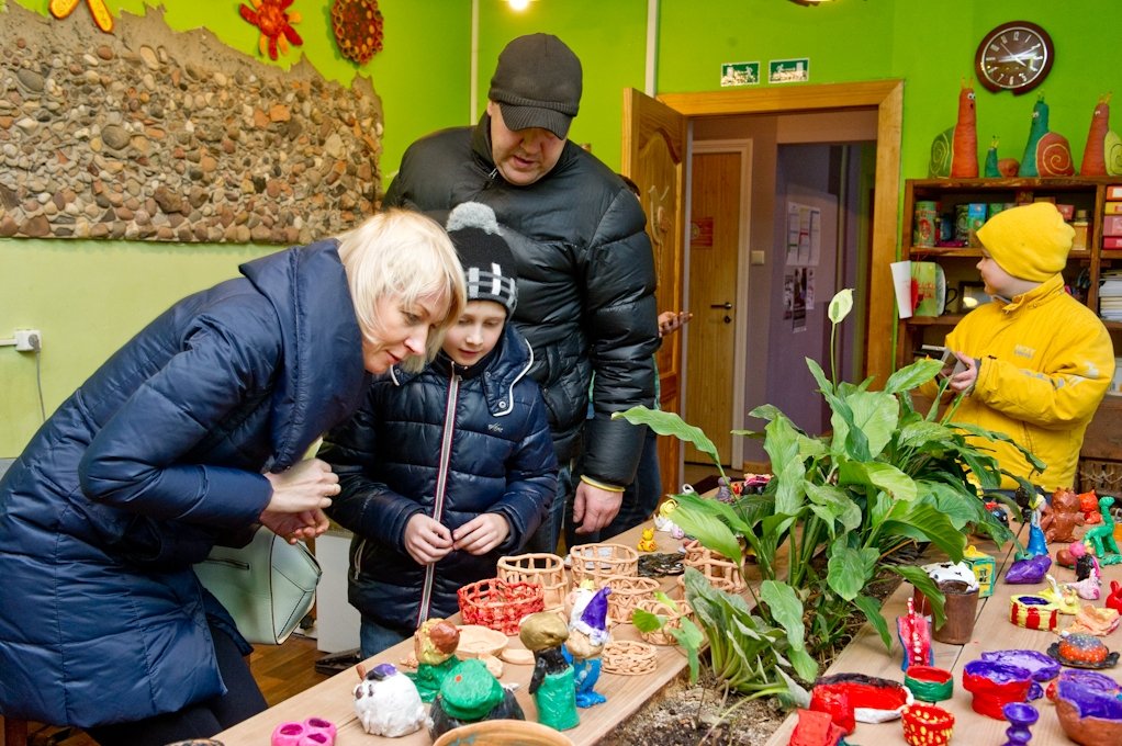 «Jundas» pulciņu «atvērto durvju vakariņā» ne tikai skatās, bet arī dara (FOTO)