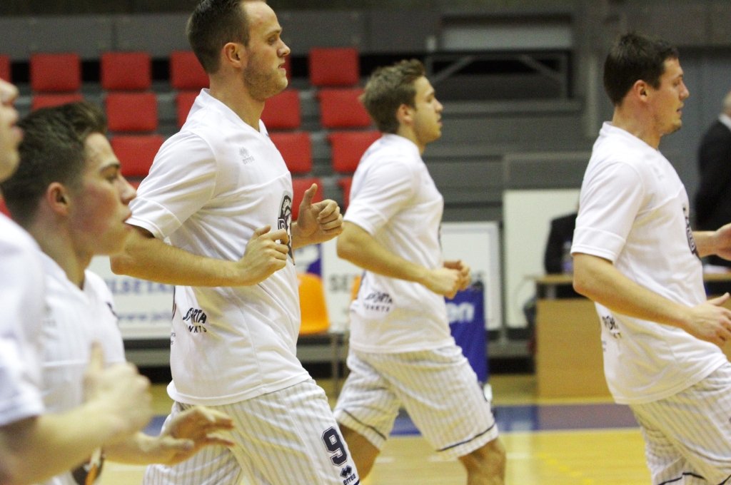 «Jelgavas» basketbolistiem smaga sakāve pret «VEF Rīga» (FOTO)