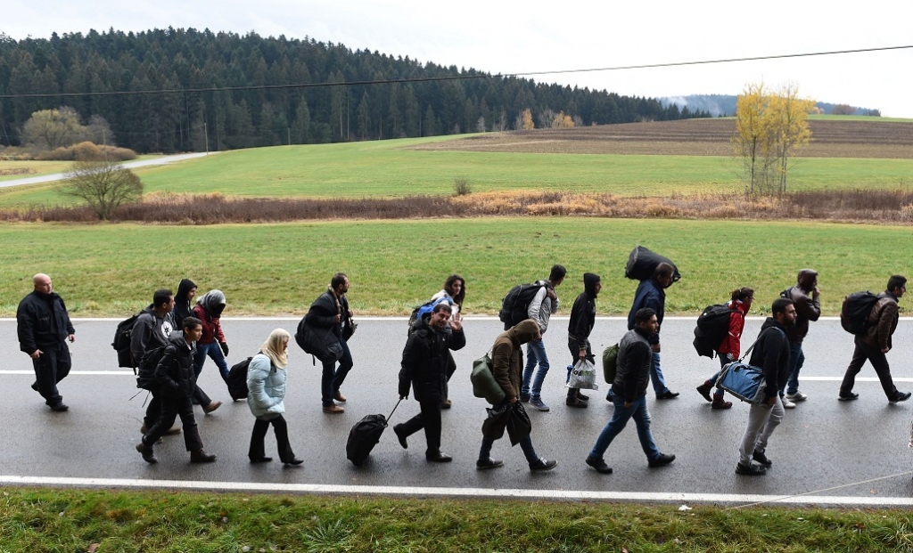 Lietuvā vāks parakstus par bēgļu likuma atcelšanu