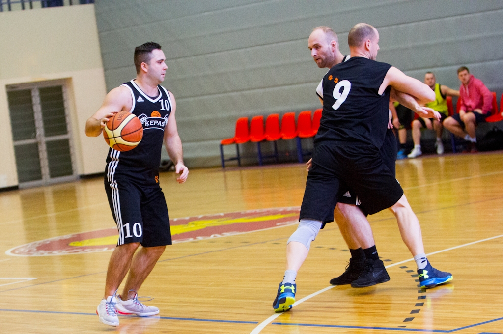 Noslēdzies pirmais Jelgavas basketbola čempionāta spēļu posms (FOTO)