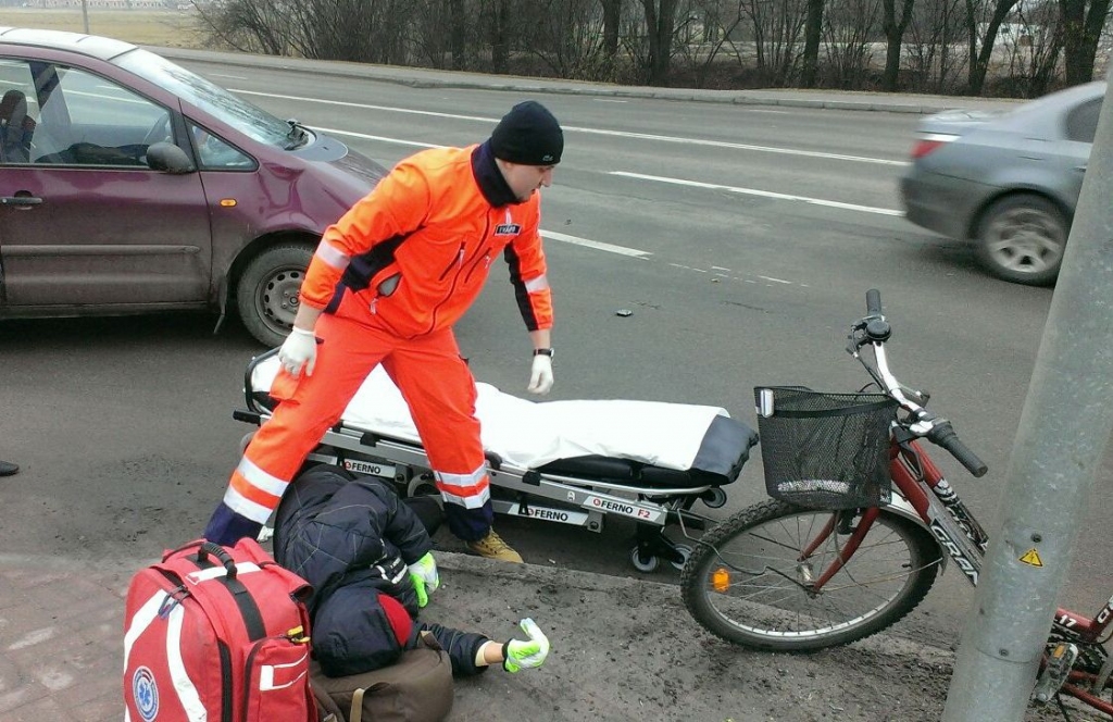 Notriekta velosipēdiste (papildināts)