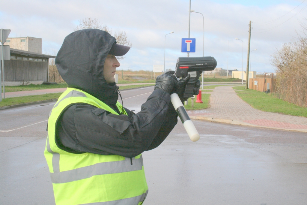 Valsts policija pastiprināti kontrolēs braukšanas ātrumu