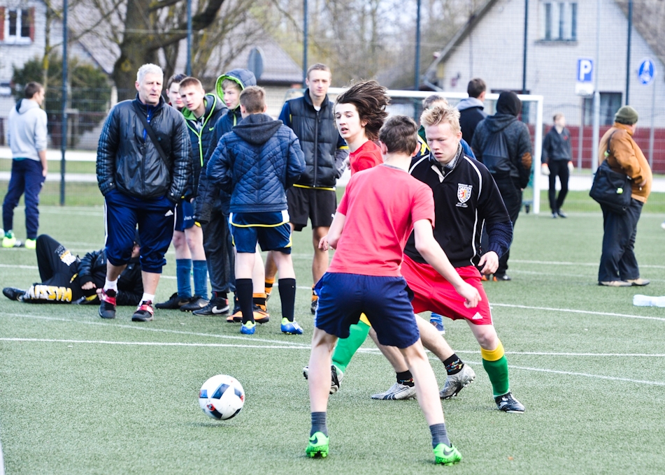 Mūsējiem godalgotas vietas Zemgales skolu futbola turnīrā