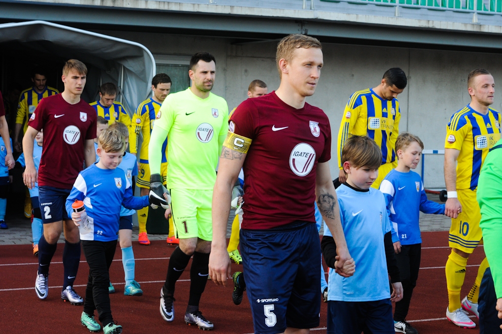 Sāpīgs «Jelgavas» futbolistu zaudējums tuvina ardievas kausam (FOTO)