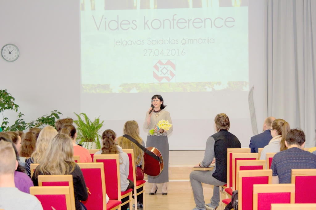 Spīdolas ģimnāzijā aizvadīta ceturtā Vides konference (FOTO)